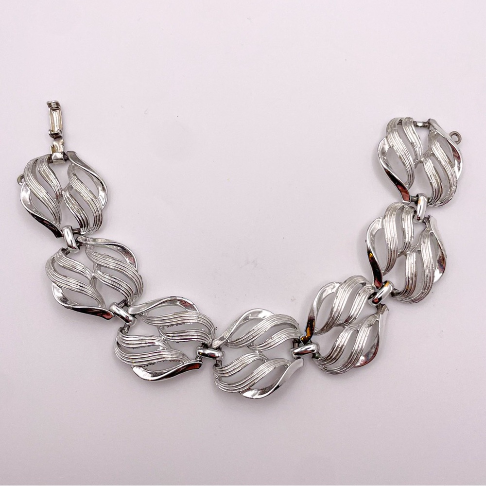 Vintage 1960’s Coro Signed Silver Tone Leaf Cutout Wide Link Bracelet